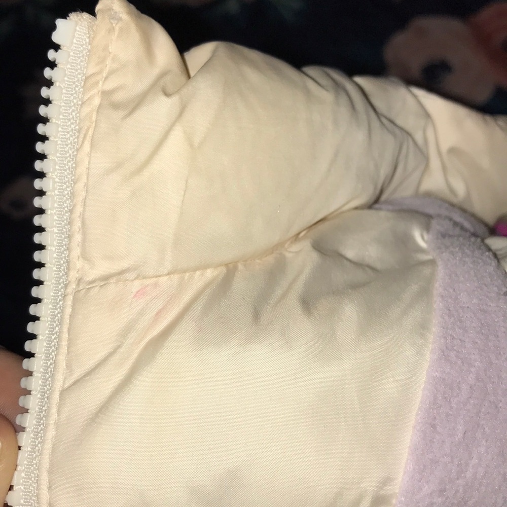 Vest - Picture 6 of 7